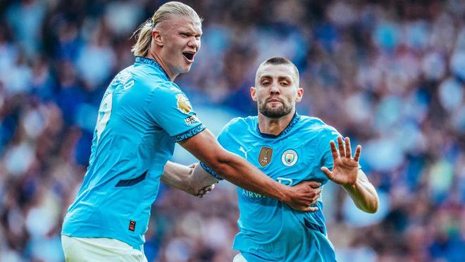 己的社会服 己的社会服